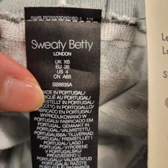 NEW Sweaty Betty leopard animal jacquard base layer legging green  white 4 XS - Picture 9 of 9